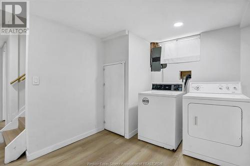 3859 Birch Street, Windsor, ON - Indoor Photo Showing Laundry Room