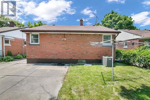 3859 Birch Street, Windsor, ON - Outdoor