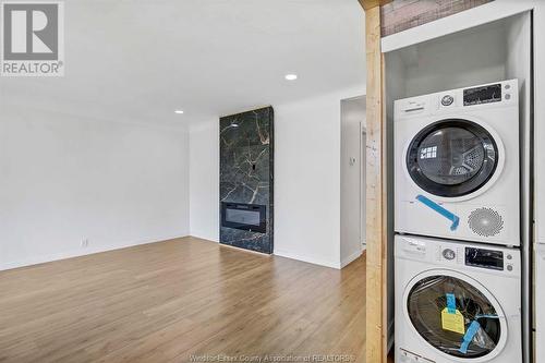 3859 Birch Street, Windsor, ON - Indoor Photo Showing Laundry Room