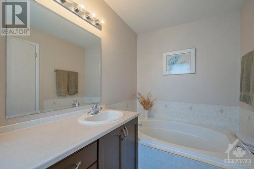 510 Woodchase Street, Ottawa, ON - Indoor Photo Showing Bathroom