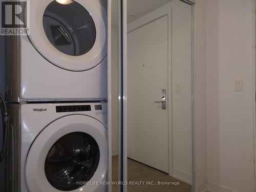 3306 - 50 Wellesley Street E, Toronto, ON - Indoor Photo Showing Laundry Room