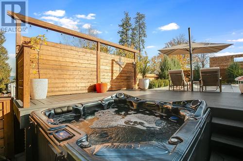 2419 Orsini Place, West Kelowna, BC - Outdoor With Exterior