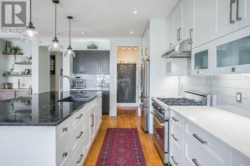 2419 Orsini Place, West Kelowna, BC - Indoor Photo Showing Kitchen With Upgraded Kitchen