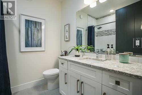 2419 Orsini Place, West Kelowna, BC - Indoor Photo Showing Bathroom