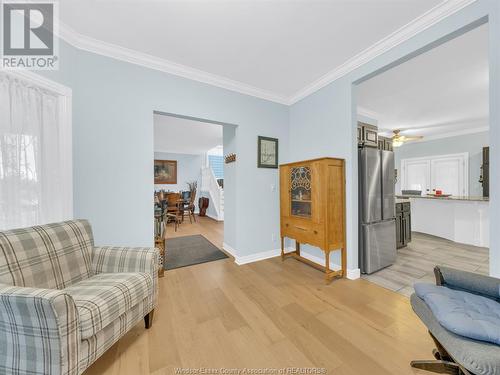 1234 Radcliff, Windsor, ON - Indoor Photo Showing Living Room