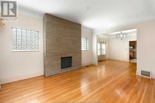 1227 Hall Avenue, Windsor, ON - Indoor With Fireplace