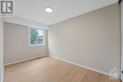 16 Larkshire Lane Unit#D, Ottawa, ON - Indoor Photo Showing Other Room