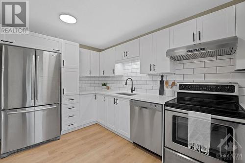 16 Larkshire Lane Unit#D, Ottawa, ON - Indoor Photo Showing Kitchen With Stainless Steel Kitchen With Upgraded Kitchen