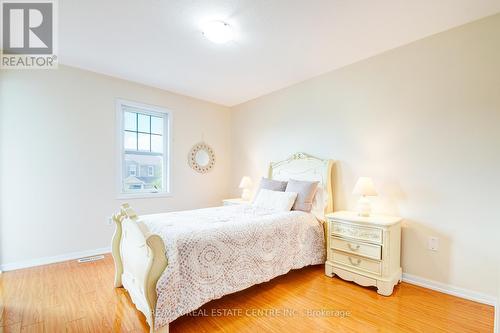 8 Osgoode Street, Cambridge, ON - Indoor Photo Showing Bathroom