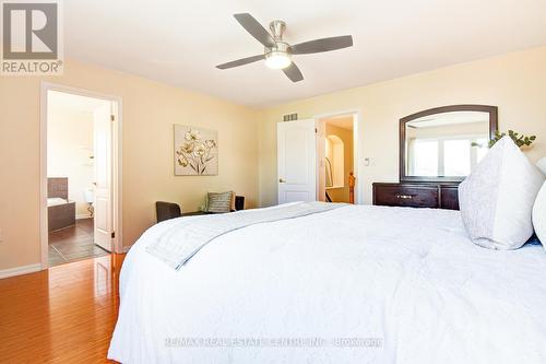 8 Osgoode Street, Cambridge, ON - Indoor Photo Showing Bathroom