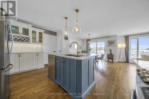 8360 English Church Road, Hamilton, ON - Indoor Photo Showing Kitchen With Double Sink With Upgraded Kitchen