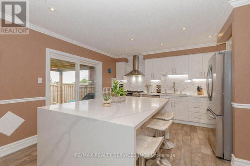 22 Mcintyre Lane, East Luther Grand Valley, ON - Indoor Photo Showing Kitchen With Stainless Steel Kitchen With Upgraded Kitchen