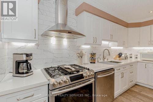 22 Mcintyre Lane, East Luther Grand Valley, ON - Indoor Photo Showing Kitchen With Stainless Steel Kitchen With Upgraded Kitchen