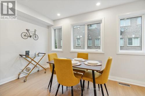 31 Rivers Edge Drive, Toronto, ON - Indoor Photo Showing Dining Room