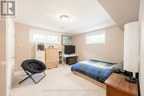 131 Rodney Street, Barrie, ON - Indoor Photo Showing Bedroom