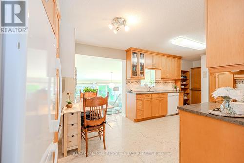 131 Rodney Street, Barrie, ON - Indoor Photo Showing Kitchen