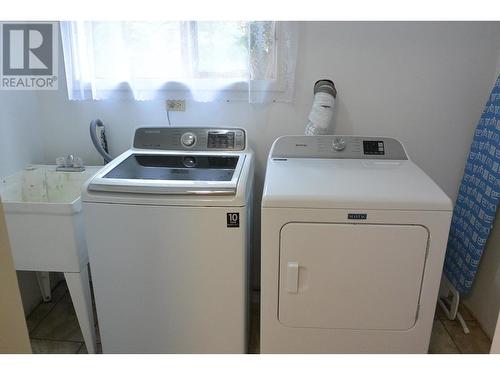 2782 Britton Road, Quesnel, BC - Indoor Photo Showing Laundry Room