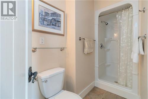 921 Front Mountain Road, Moncton, NB - Indoor Photo Showing Bathroom