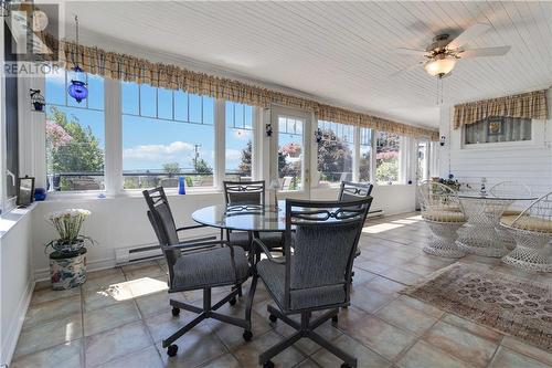 921 Front Mountain Road, Moncton, NB - Indoor Photo Showing Dining Room