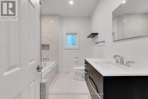 272 Burk Street, Oshawa, ON - Indoor Photo Showing Bathroom