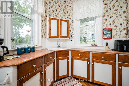 587 Marlbank Road, Tweed, ON - Indoor Photo Showing Kitchen