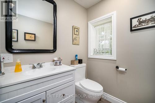 587 Marlbank Road, Tweed, ON - Indoor Photo Showing Bathroom