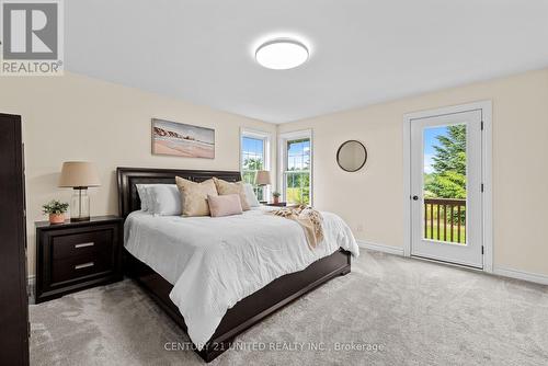 300 St. Mary'S Road, Kawartha Lakes, ON - Indoor Photo Showing Bedroom