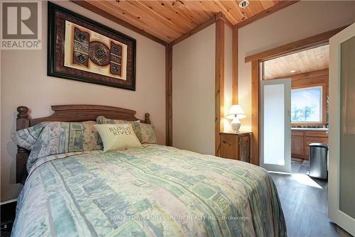 22 Winchester Drive, Kawartha Lakes, ON - Indoor Photo Showing Bedroom