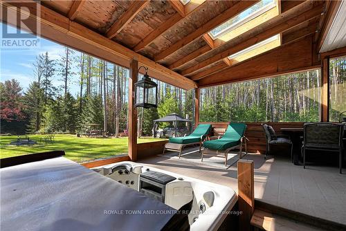 22 Winchester Drive, Kawartha Lakes, ON - Outdoor With Deck Patio Veranda With Exterior