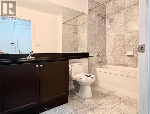 521 - 10 Bloorview Place, Toronto, ON - Indoor Photo Showing Bathroom