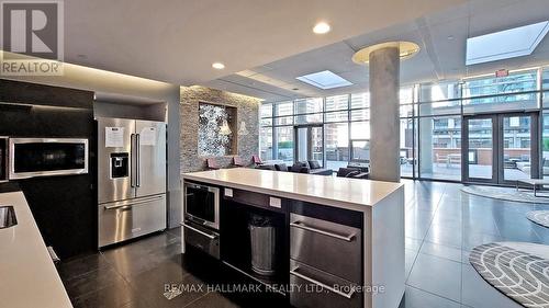 1804 - 21 Widmer Street, Toronto, ON - Indoor Photo Showing Kitchen