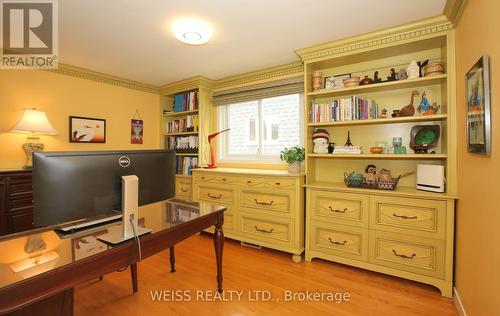 8 Teakwood Grove, Toronto, ON - Indoor Photo Showing Other Room