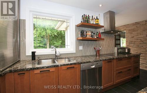 8 Teakwood Grove, Toronto, ON - Indoor Photo Showing Kitchen With Double Sink