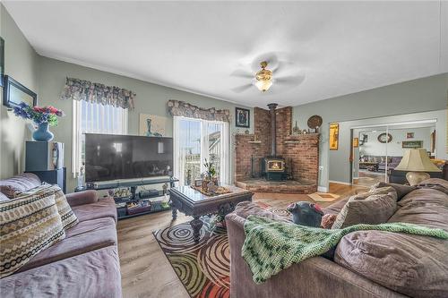 394 4Th Line, Caledonia, ON - Indoor Photo Showing Living Room With Fireplace