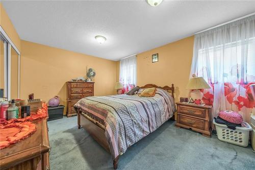 394 4Th Line, Caledonia, ON - Indoor Photo Showing Bedroom