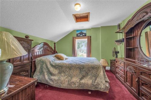 394 4Th Line, Caledonia, ON - Indoor Photo Showing Bedroom