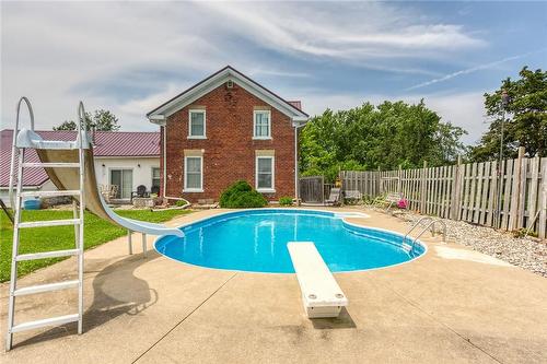 394 4Th Line, Caledonia, ON - Outdoor With In Ground Pool