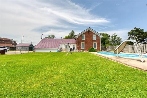 394 4Th Line, Caledonia, ON - Outdoor With In Ground Pool