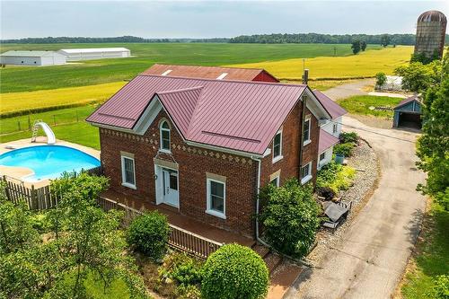 394 4Th Line, Caledonia, ON - Outdoor With Above Ground Pool