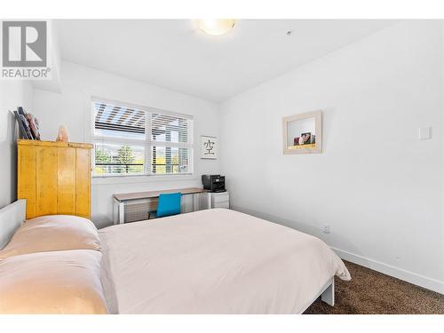 700 Martin Avenue Unit# 307, Kelowna, BC - Indoor Photo Showing Bedroom