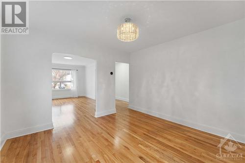 230 Holland Avenue, Ottawa, ON - Indoor Photo Showing Other Room