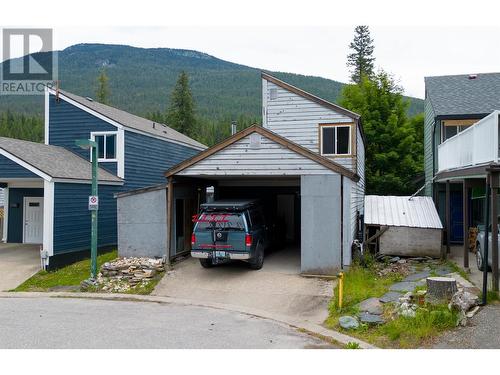 1852 Corbin Place, Revelstoke, BC - Outdoor