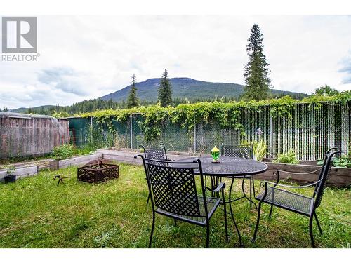 1852 Corbin Place, Revelstoke, BC - Outdoor