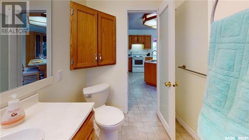 462 Osborne Avenue, Regina Beach, SK - Indoor Photo Showing Bathroom