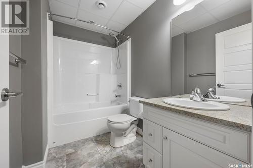 7 4801 Trinity Lane, Regina, SK - Indoor Photo Showing Bathroom