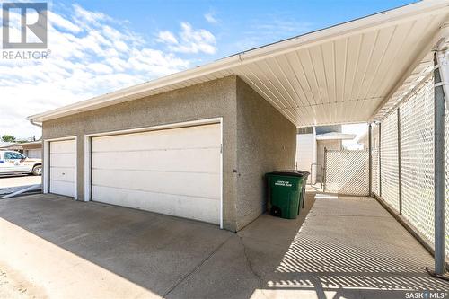 130 Athabasca Street W, Moose Jaw, SK - Outdoor With Exterior