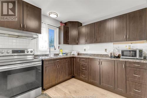 9369 Ryerson Road, Windsor, ON - Indoor Photo Showing Kitchen