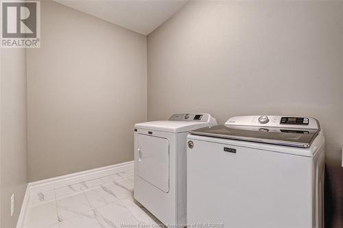 454 Brunmar Crescent, Lakeshore, ON - Indoor Photo Showing Laundry Room