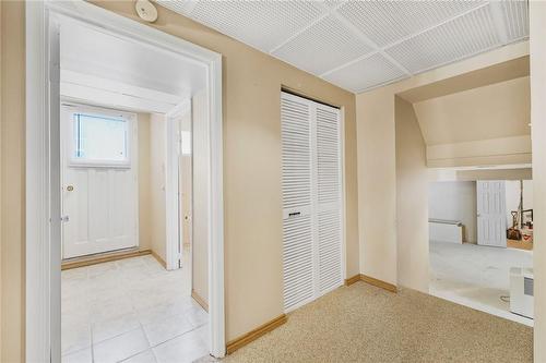 70 Glen Castle Drive, Hamilton, ON - Indoor Photo Showing Other Room