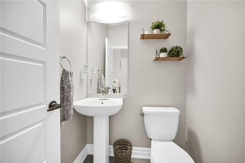 68 Larry Crescent, Caledonia, ON - Indoor Photo Showing Bathroom